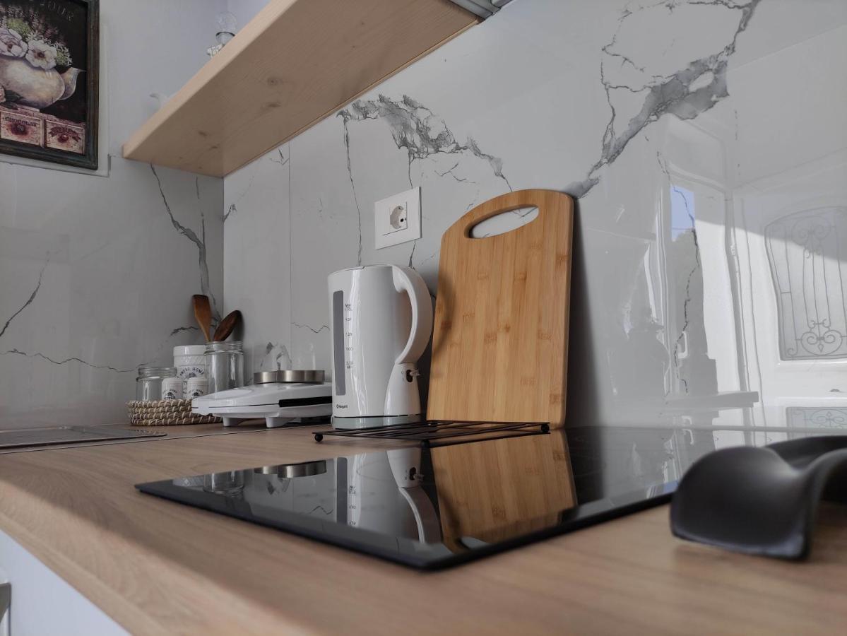 סרנדה Ionia Apartments מראה חיצוני תמונה