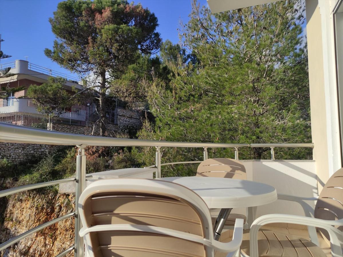 סרנדה Ionia Apartments מראה חיצוני תמונה