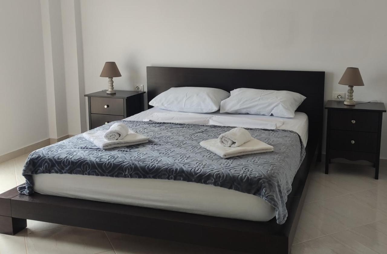סרנדה Ionia Apartments מראה חיצוני תמונה