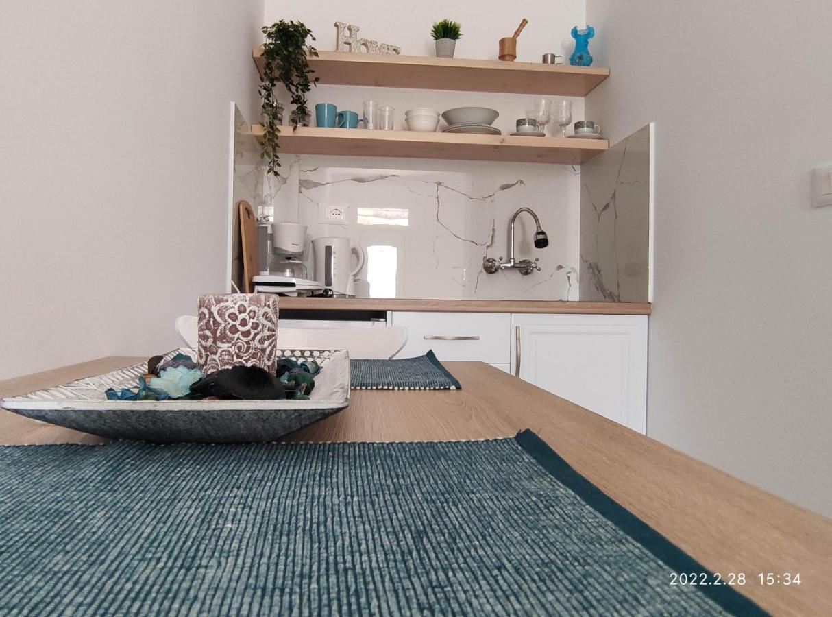 סרנדה Ionia Apartments מראה חיצוני תמונה