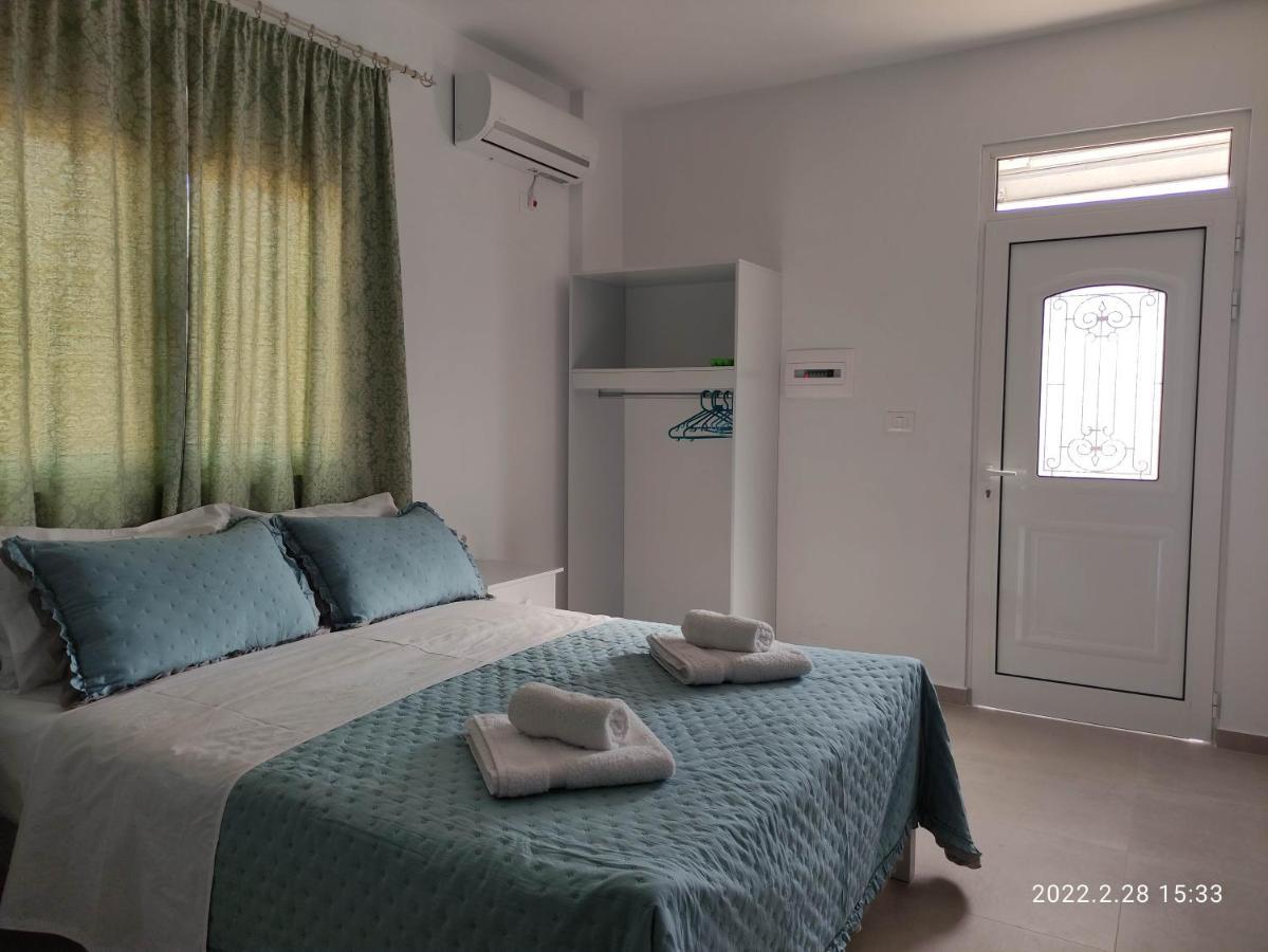 סרנדה Ionia Apartments מראה חיצוני תמונה