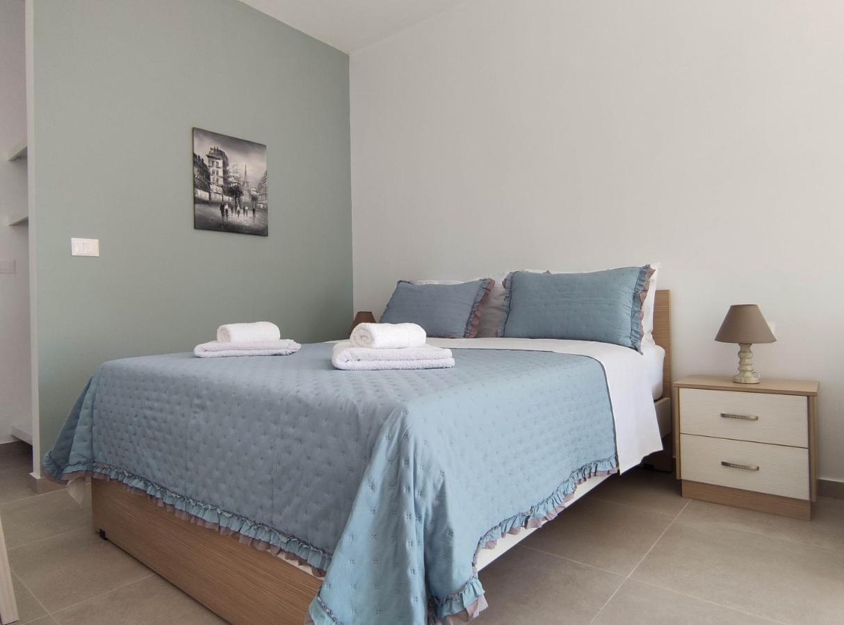 סרנדה Ionia Apartments מראה חיצוני תמונה
