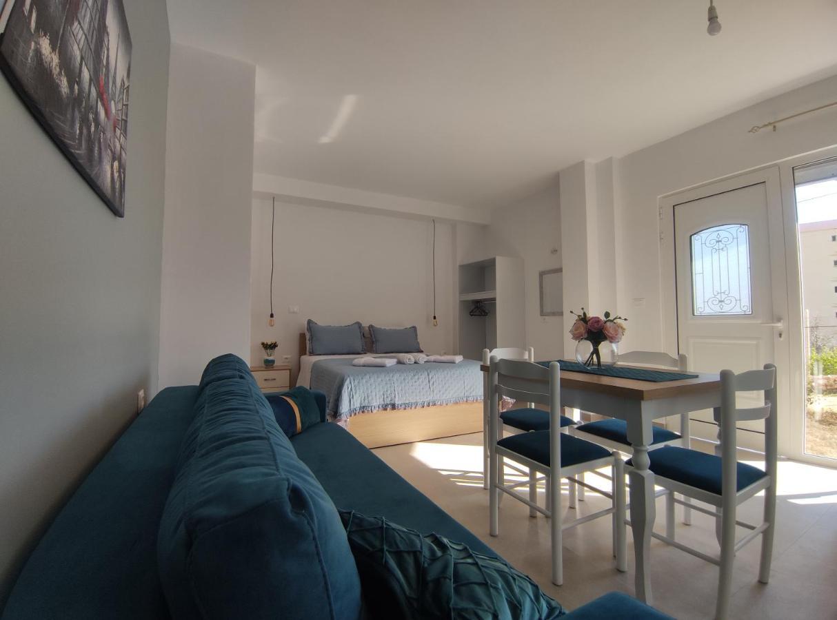 סרנדה Ionia Apartments מראה חיצוני תמונה